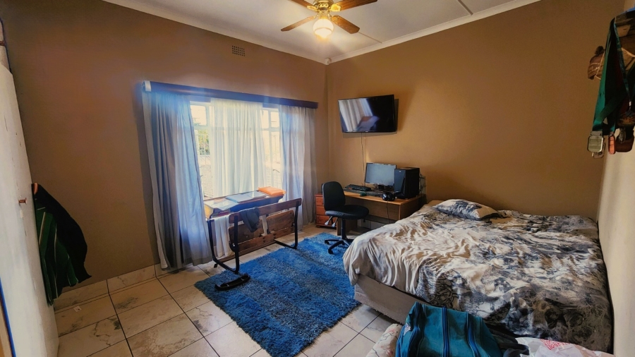 3 Bedroom Property for Sale in Protea Park North West